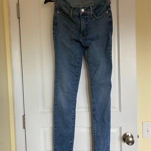 Levis 311 Skinny Shaping Jeans 28" Waist